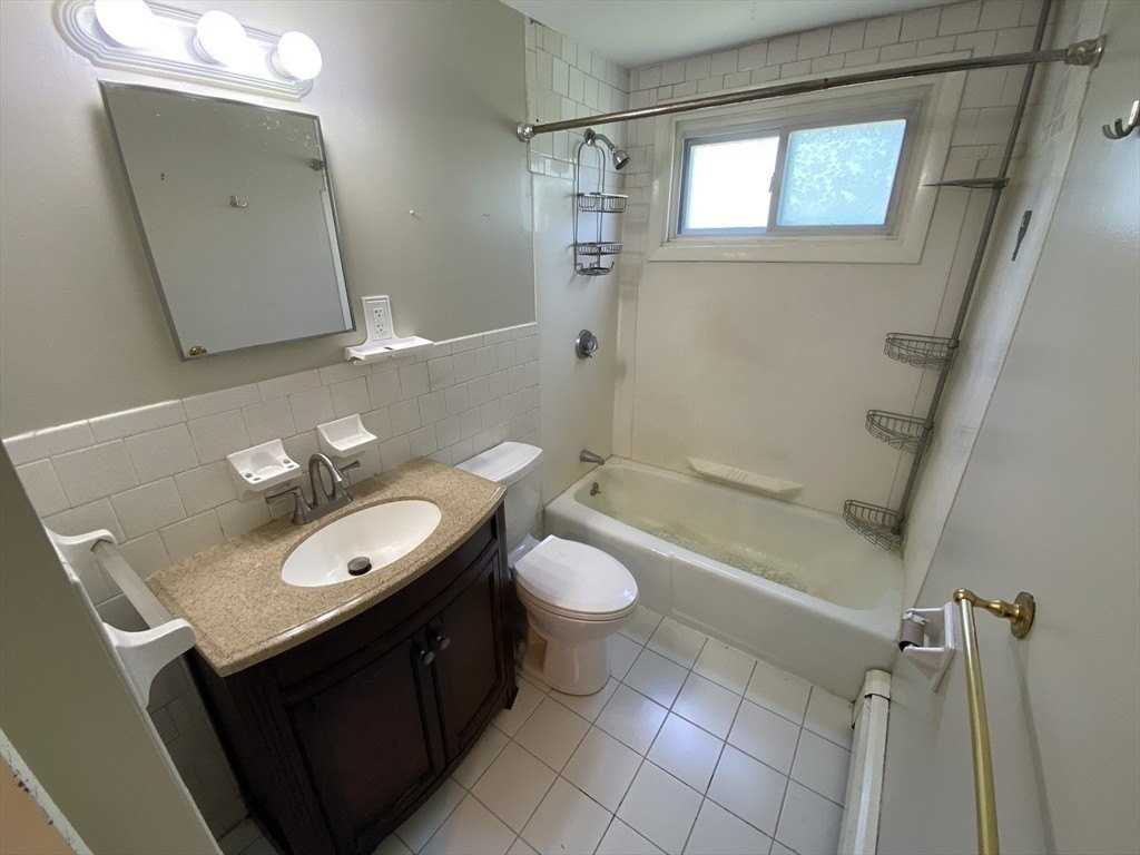 24 River St #B - Photo 6 of 11
