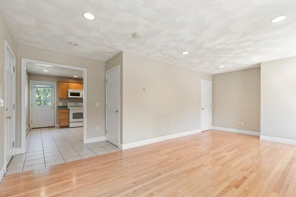 15A Marion St - Photo 4 of 11