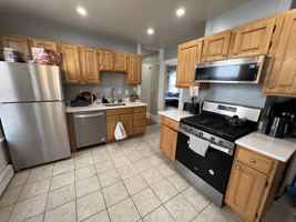 featured image of 39 Newport St #2