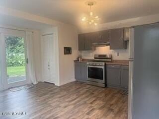 117 Seneca Lake Dr - Photo 3 of 12
