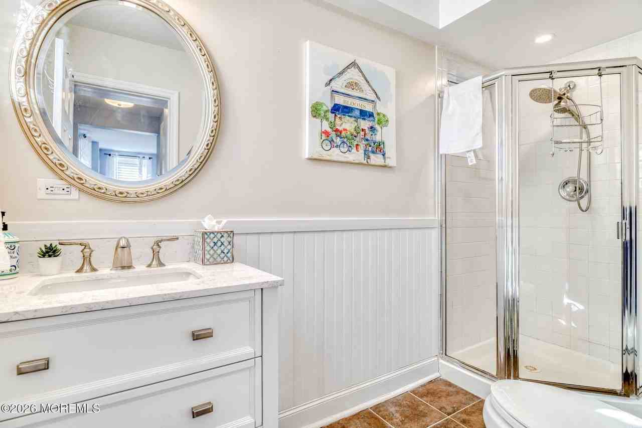 18 Abbott Ave - Photo 7 of 16