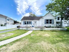 254 Lawrence Ave - Photo 1 of 1