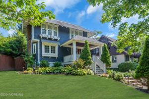 featured image of 1318 Locust Dr