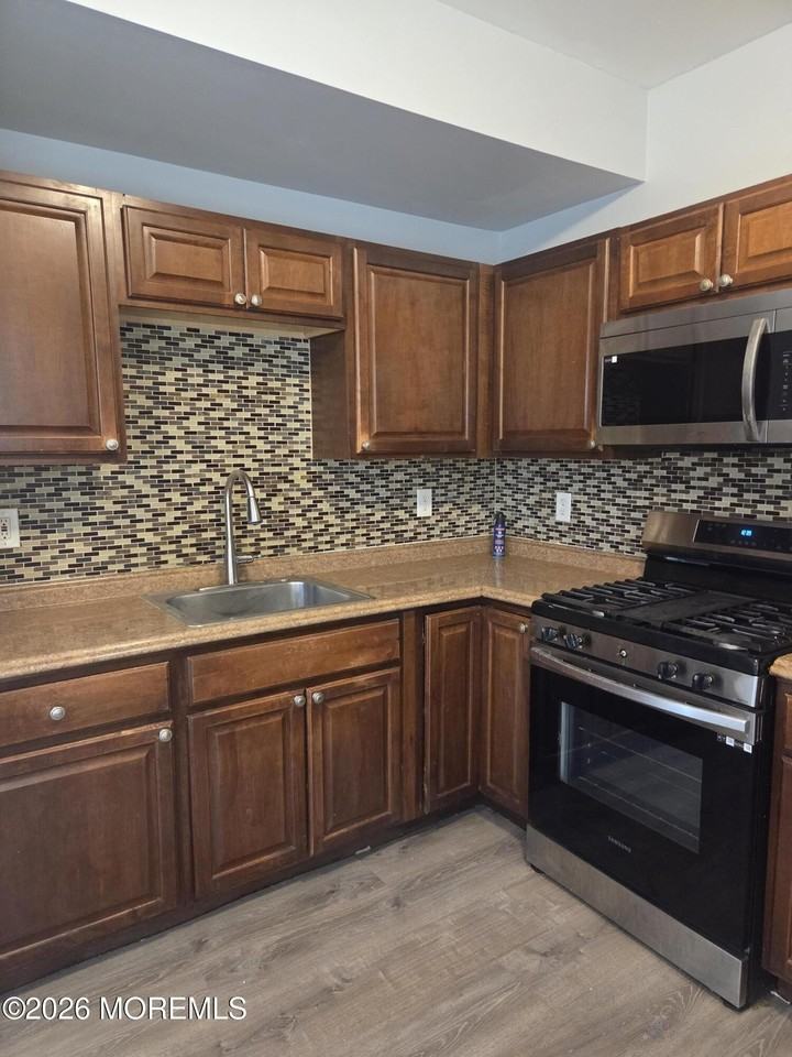 66 Center Ave #1 - Photo 4 of 19