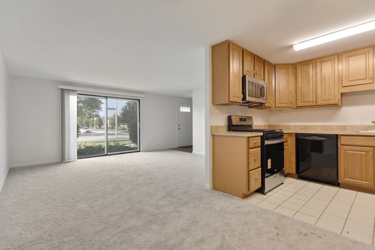 117 Cotuit Ct - Photo 6 of 16