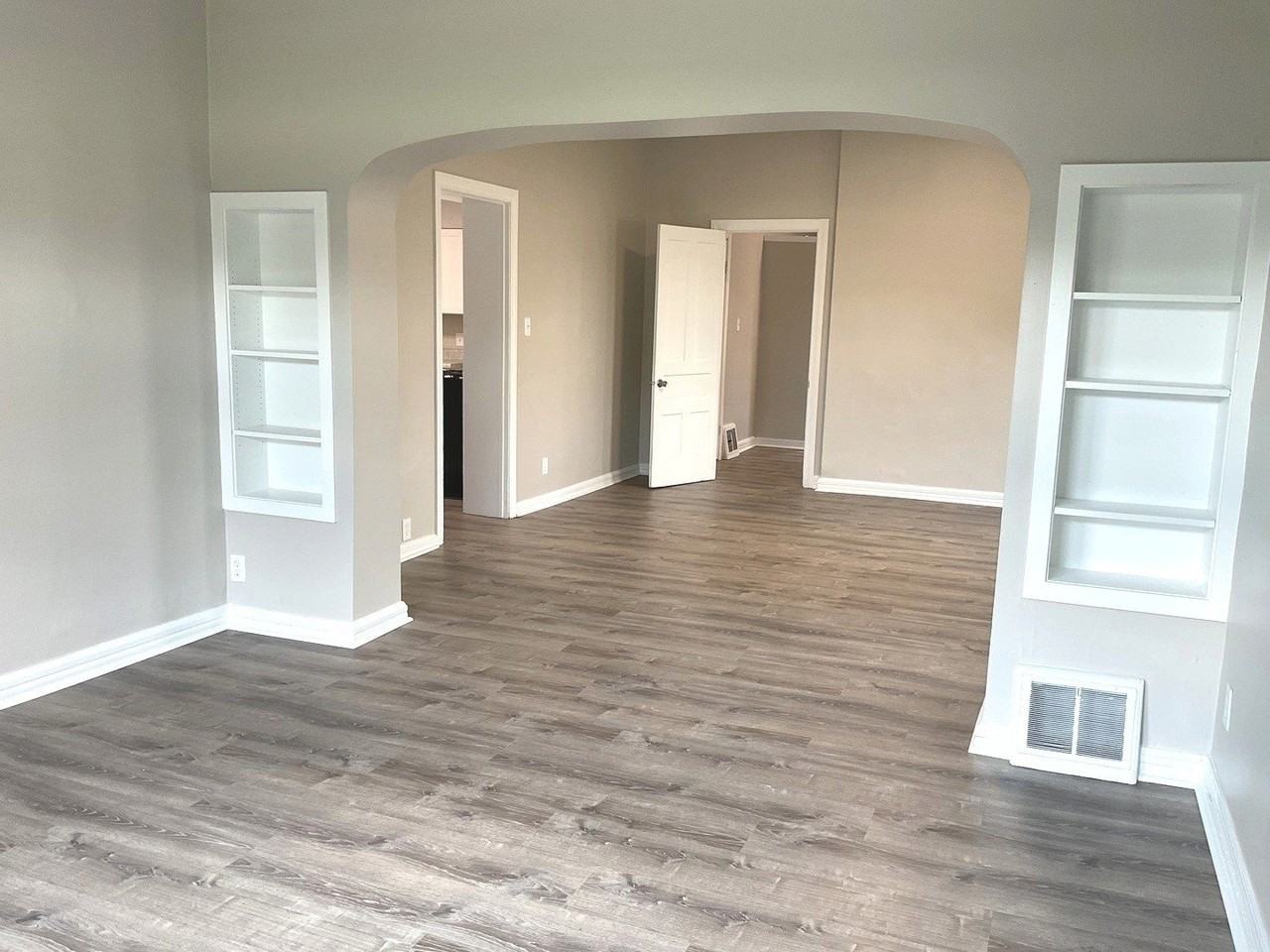 451 W New York St #1 - Photo 2 of 17