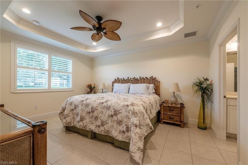 6954 Avalon Cir #702 - Photo 7 of 40