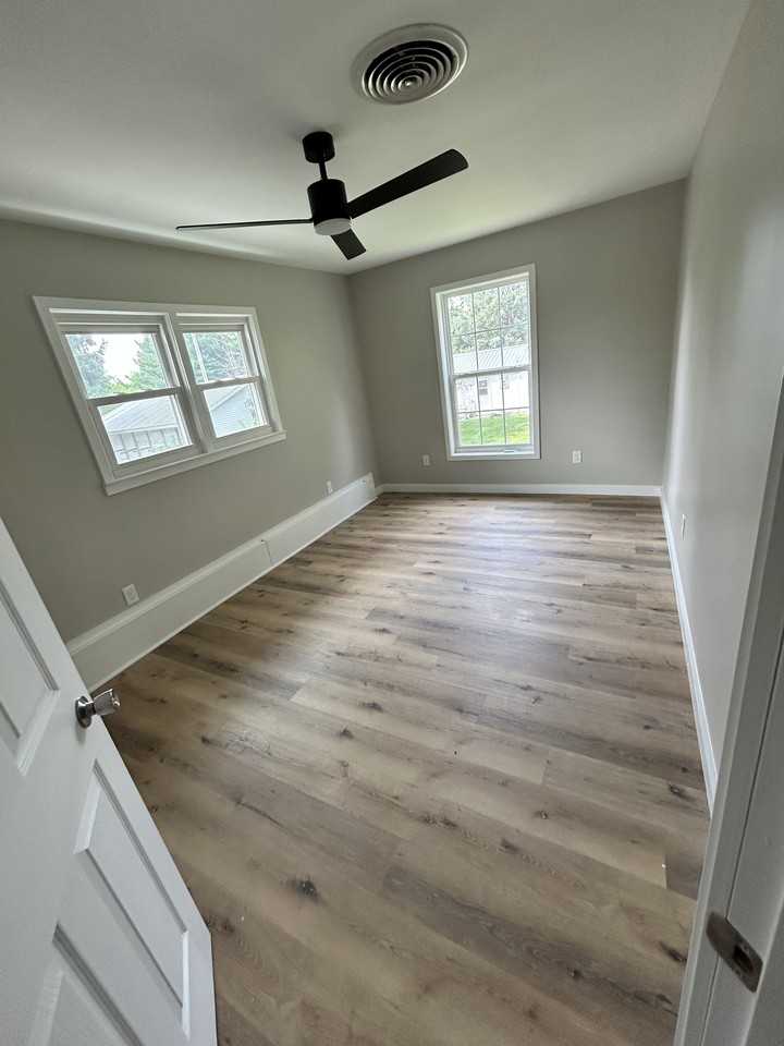 803 Market St #1 - Photo 6 of 10