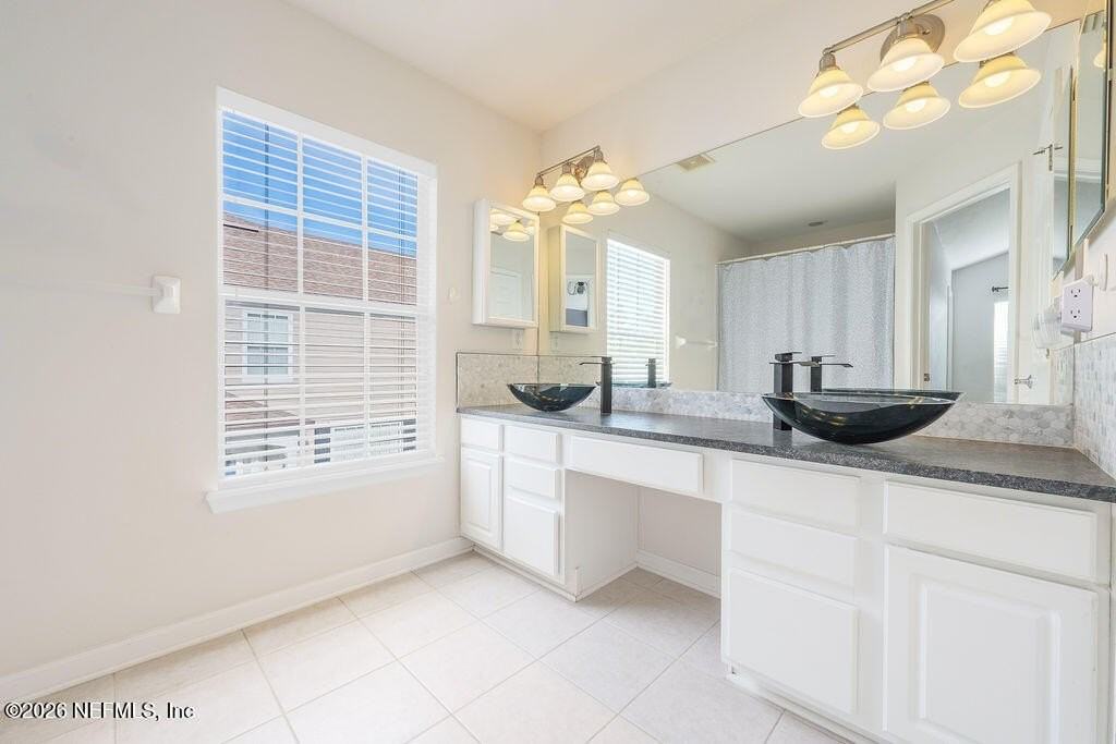 11310 Campfield Cir - Photo 7 of 26