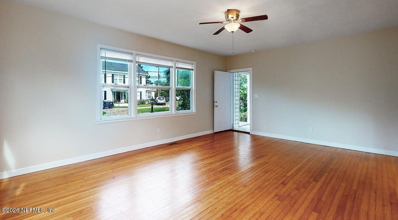 1274 Belmont Ter #1 - Photo 5 of 24