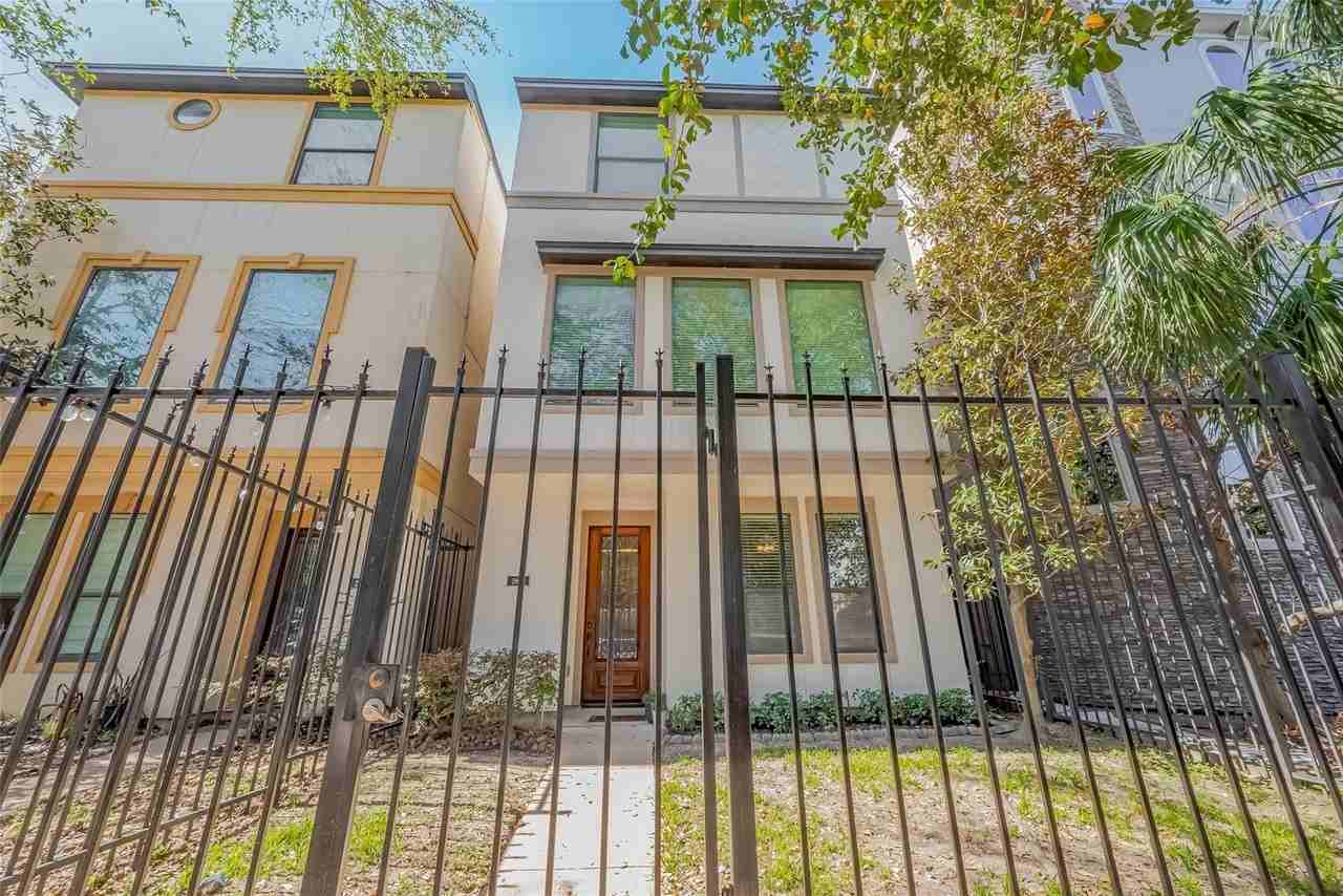 2808 St Emanuel St - Photo 3 of 25