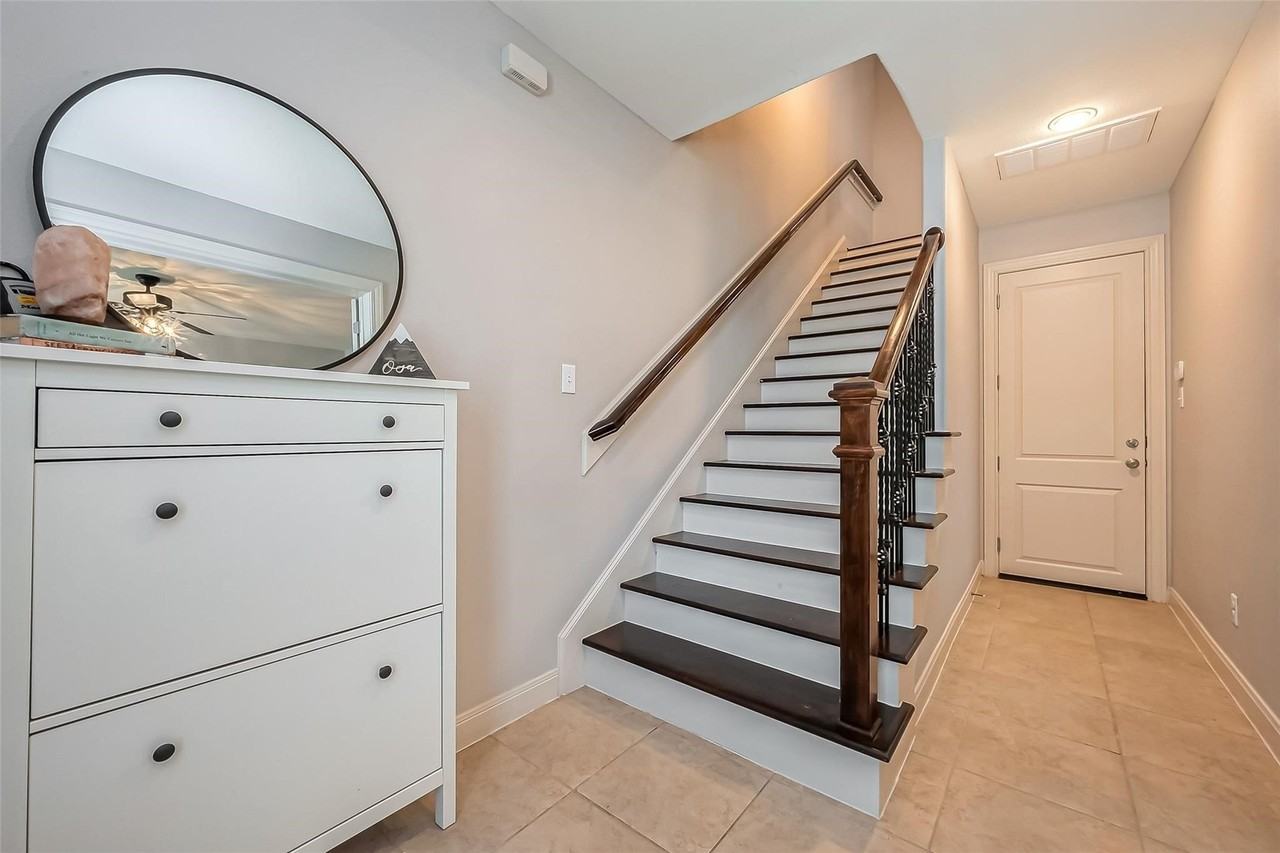 2808 St Emanuel St - Photo 4 of 25