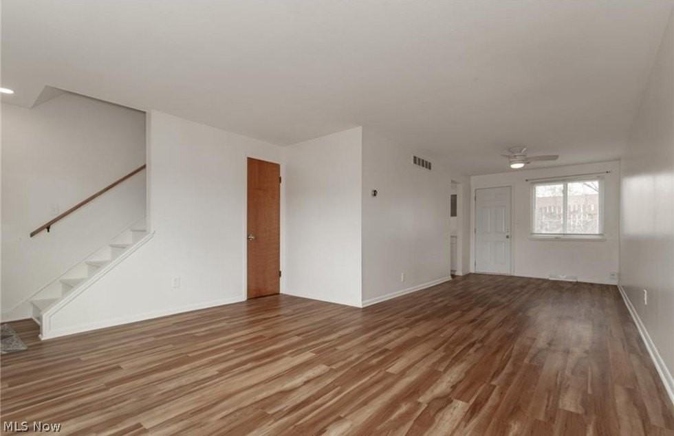 1543 Severn Ln - Photo 3 of 10