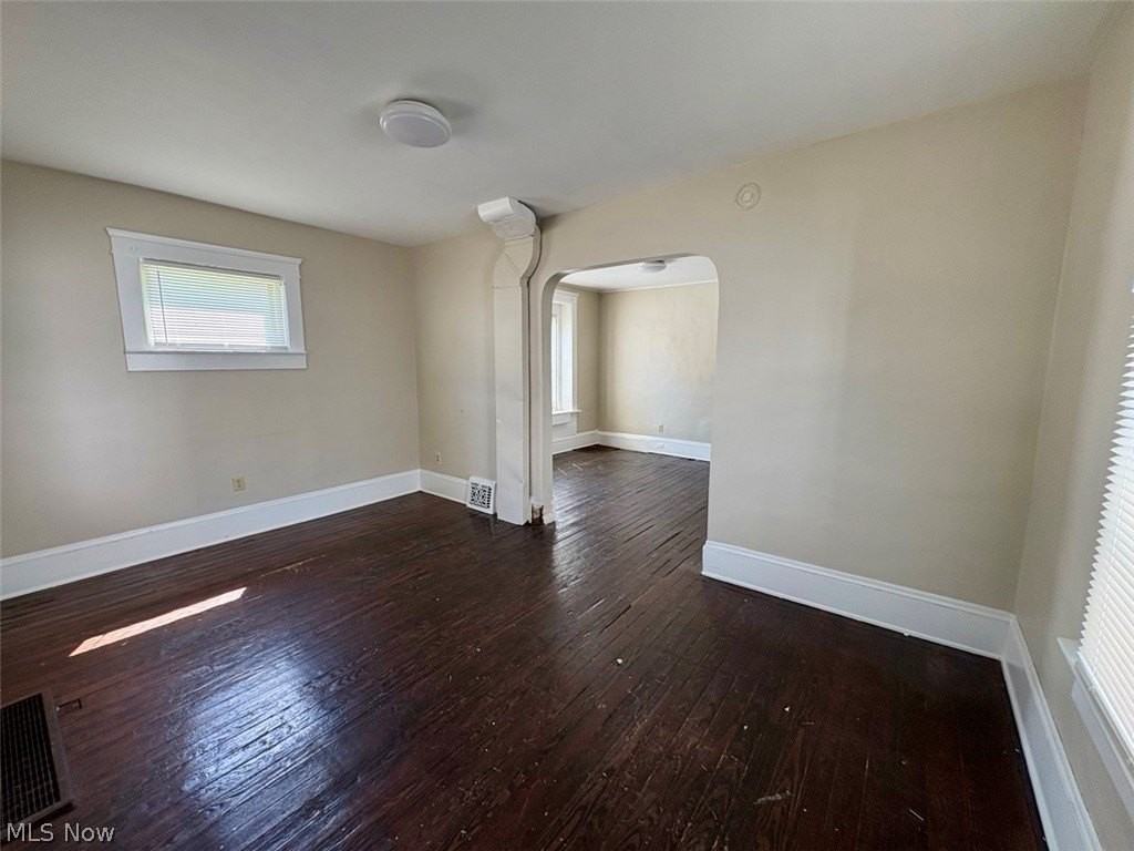 141 Fulton St - Photo 3 of 8