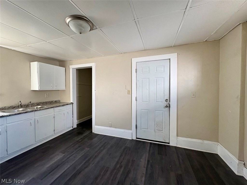 141 Fulton St - Photo 5 of 8