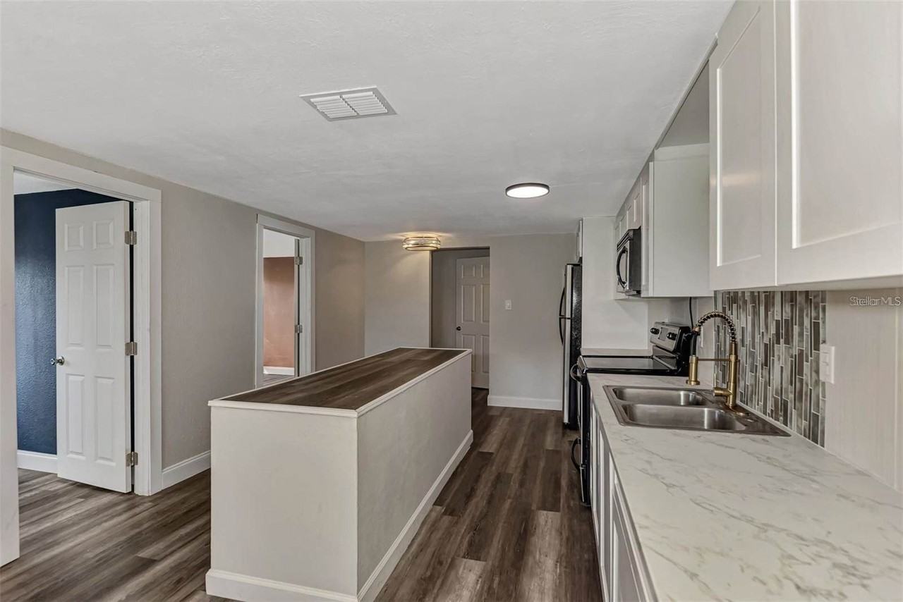 304 San Carlos Ave Unit B - Photo 7 of 19