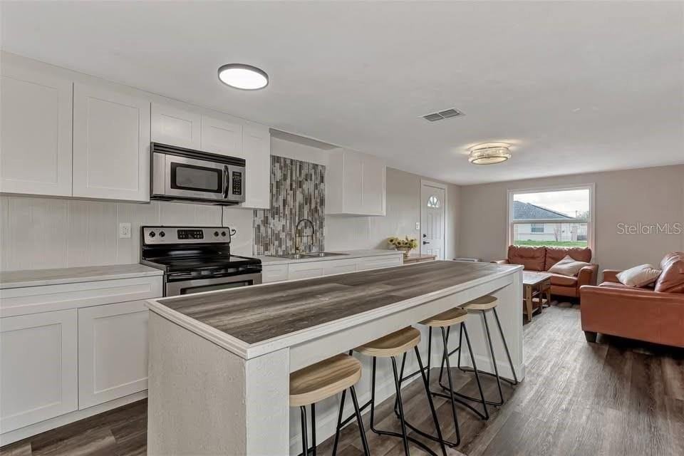 304 San Carlos Ave - Photo 7 of 16