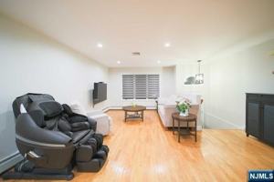 featured image of 106 E Edsall Blvd #B