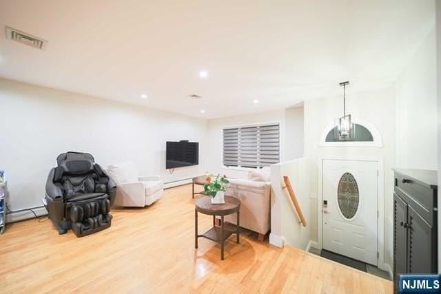 106 E Edsall Blvd #B - Photo 2 of 30