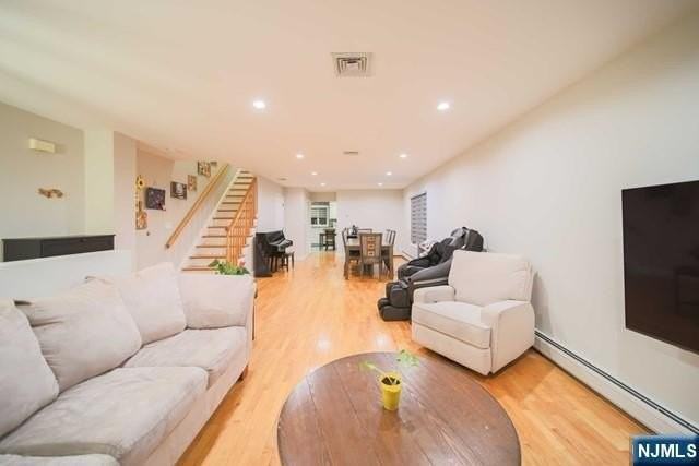 106 E Edsall Blvd #B - Photo 4 of 30