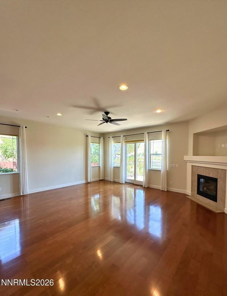 1239 Turnberry Dr - Photo 7 of 21