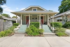 featured image of 2718 Burdette St