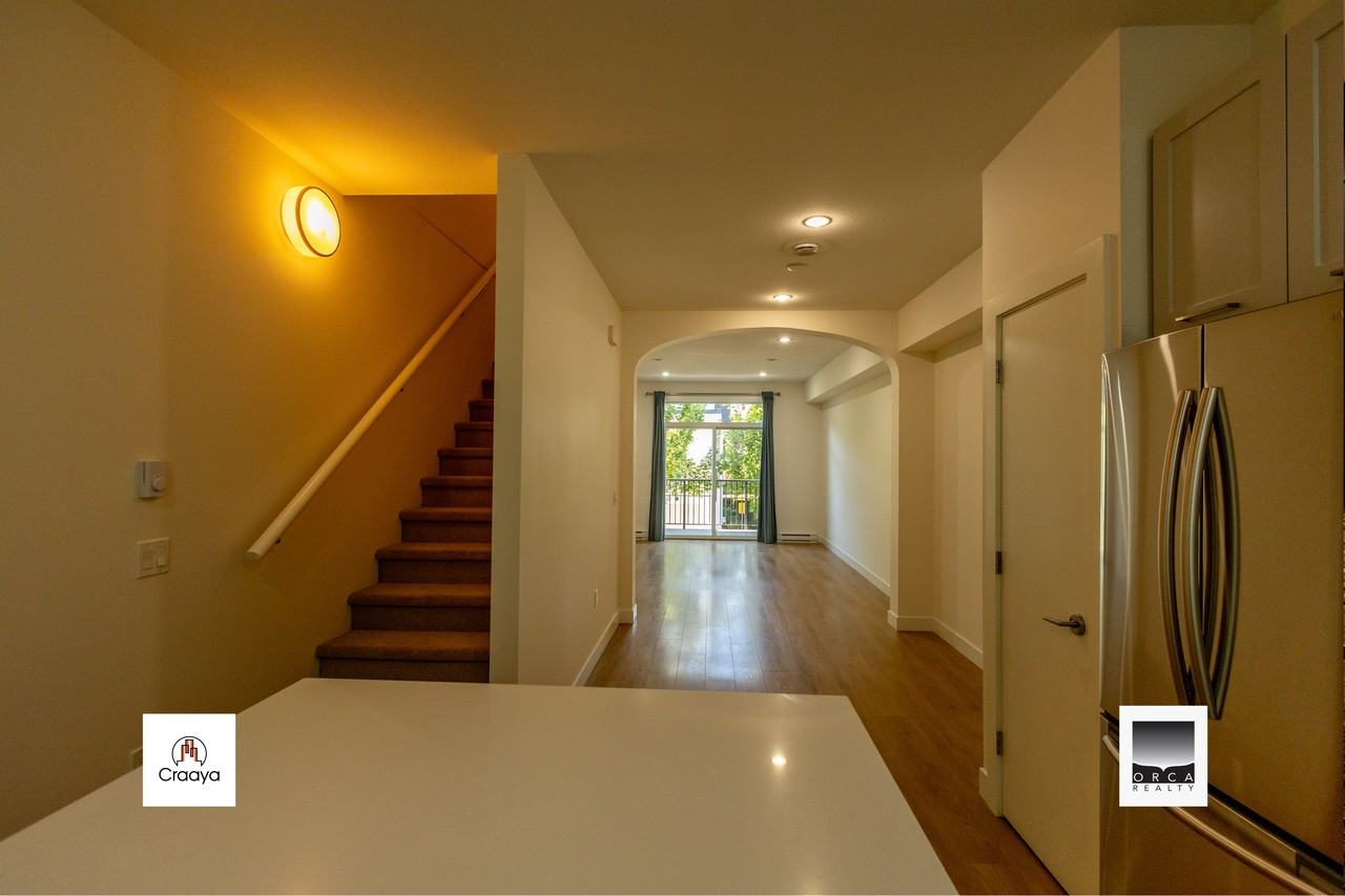 288 171 Street #19 - Photo 3 of 19