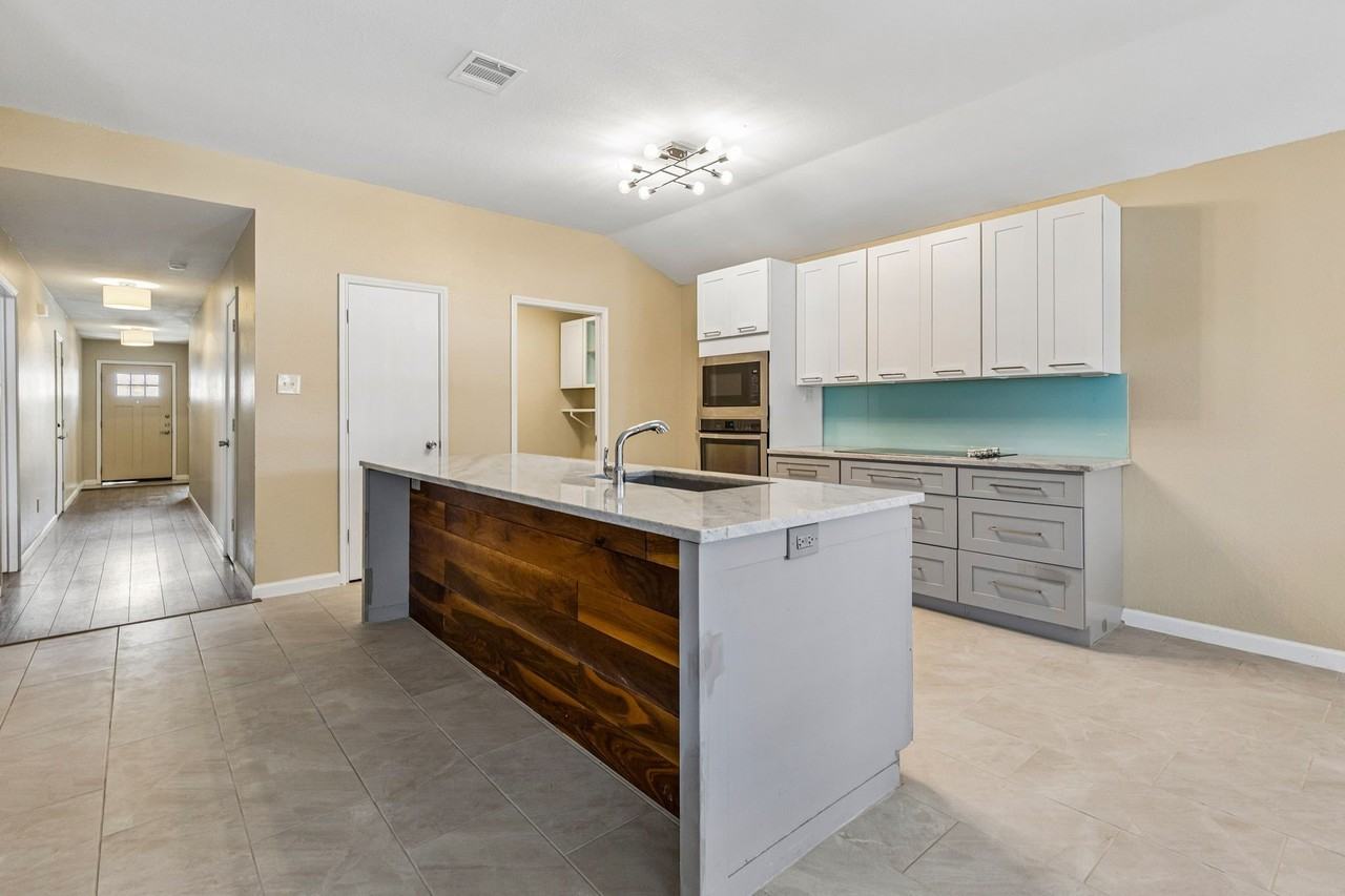 1001 Margaret Dr - Photo 6 of 28