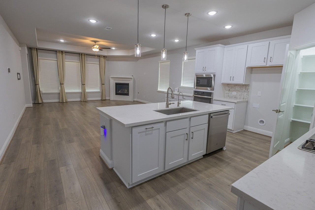 3211 Ashlar Ct - Photo 7 of 39