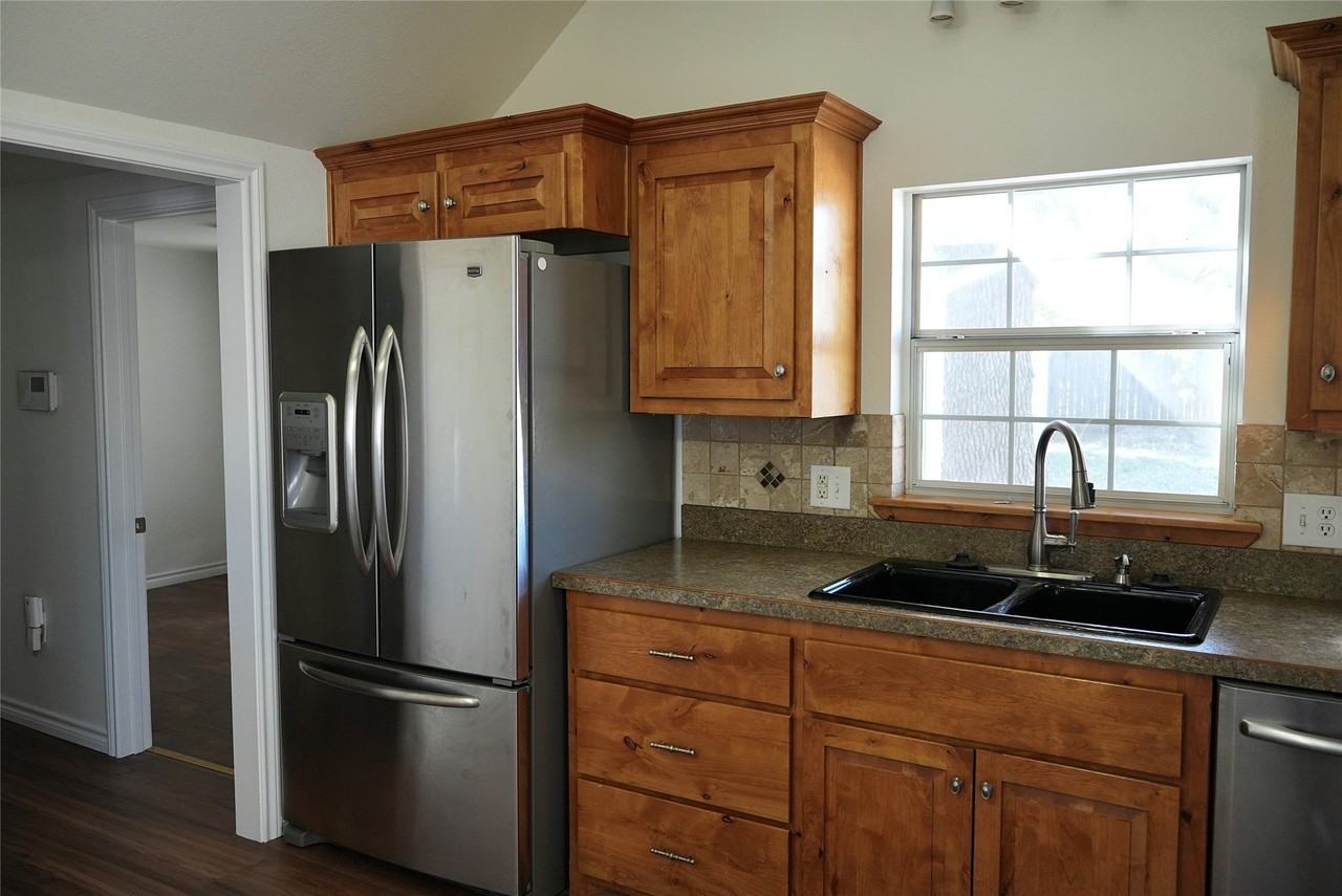 1590 N Race St - Photo 7 of 24