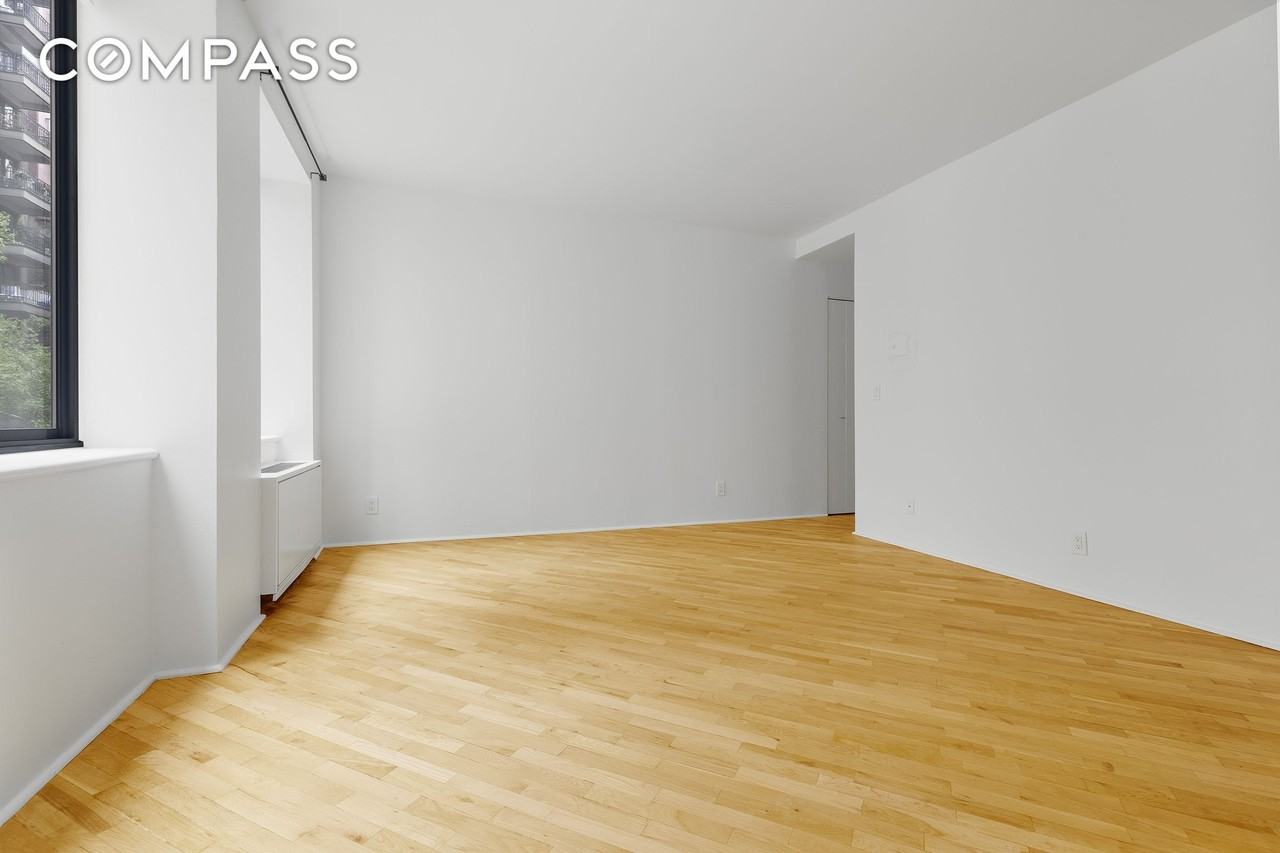 167 Perry St #3J - Photo 2 of 7