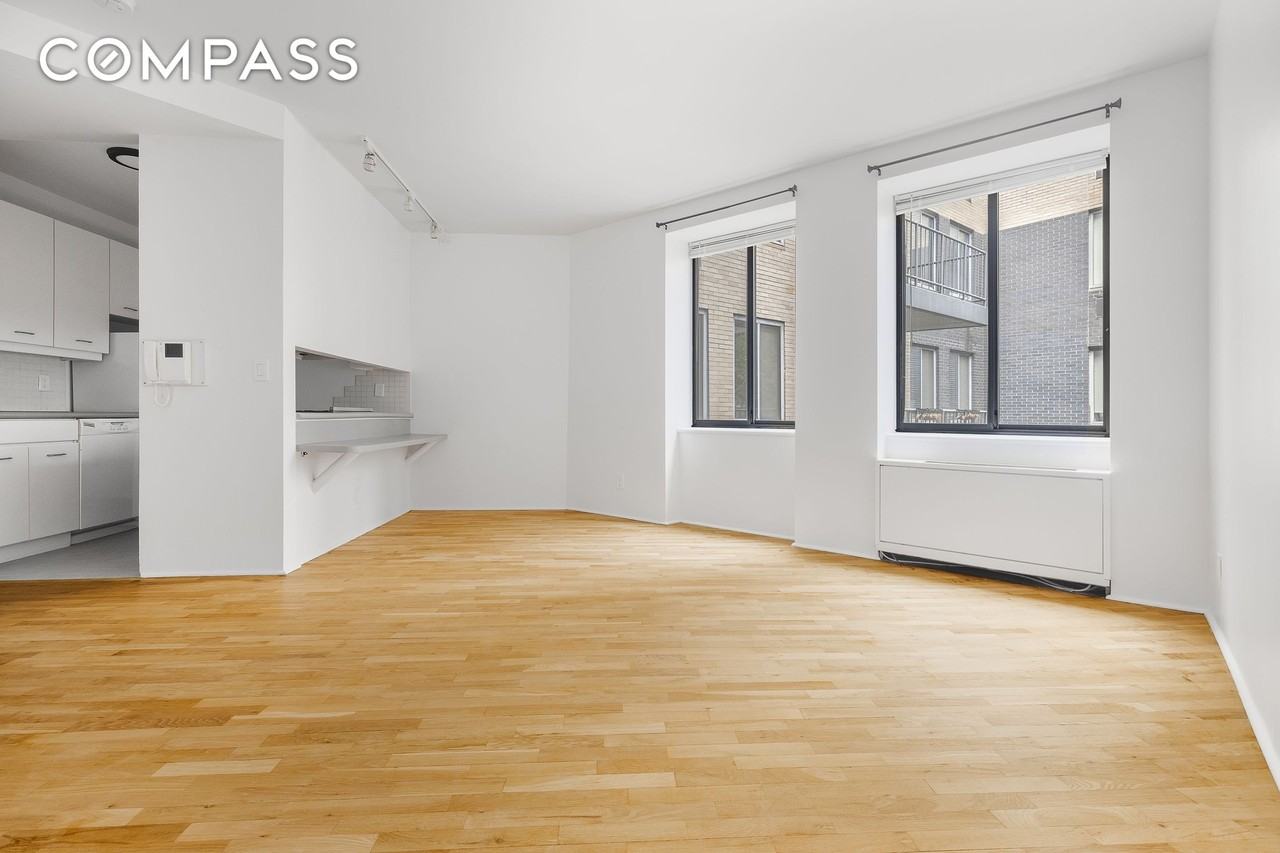 167 Perry St #3J - Photo 3 of 7