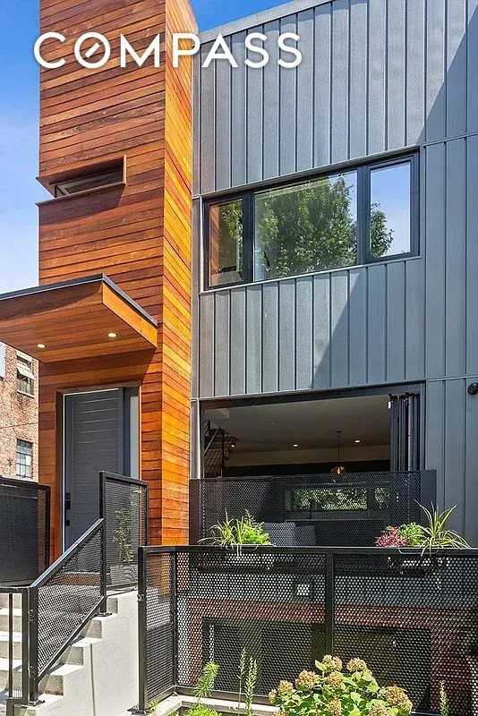 117 Underhill Ave #TH - Photo 2 of 21