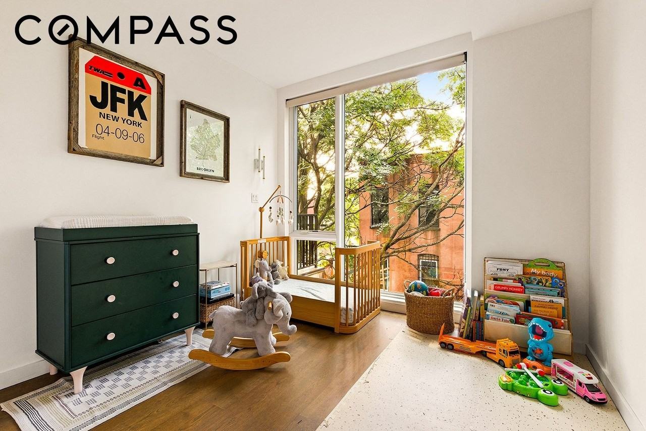 618 Monroe St #401 - Photo 5 of 9
