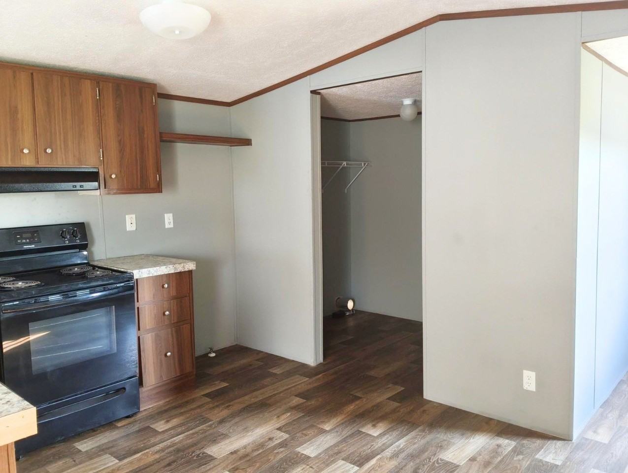 459 Milan Ave - Photo 3 of 7