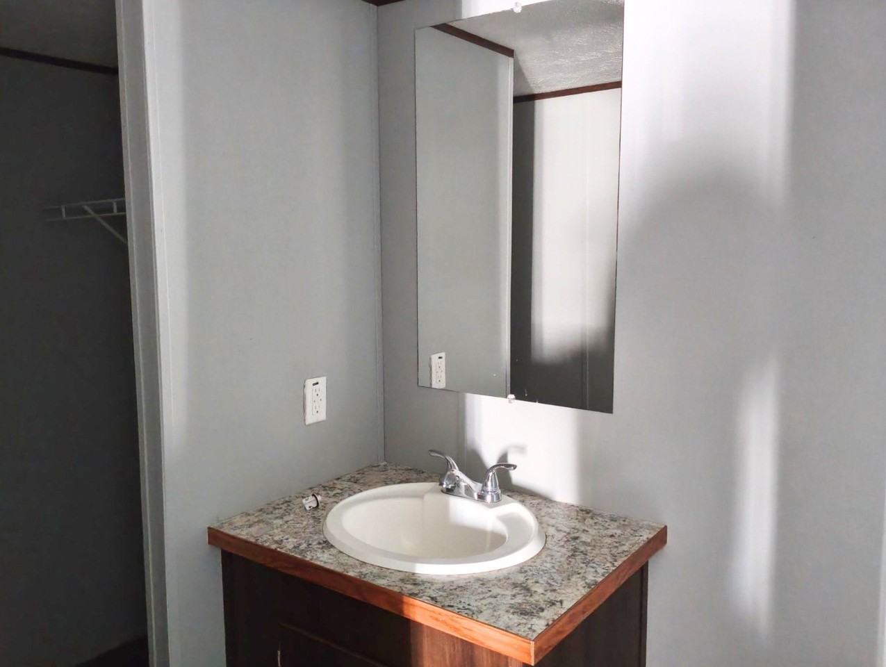 459 Milan Ave - Photo 6 of 7