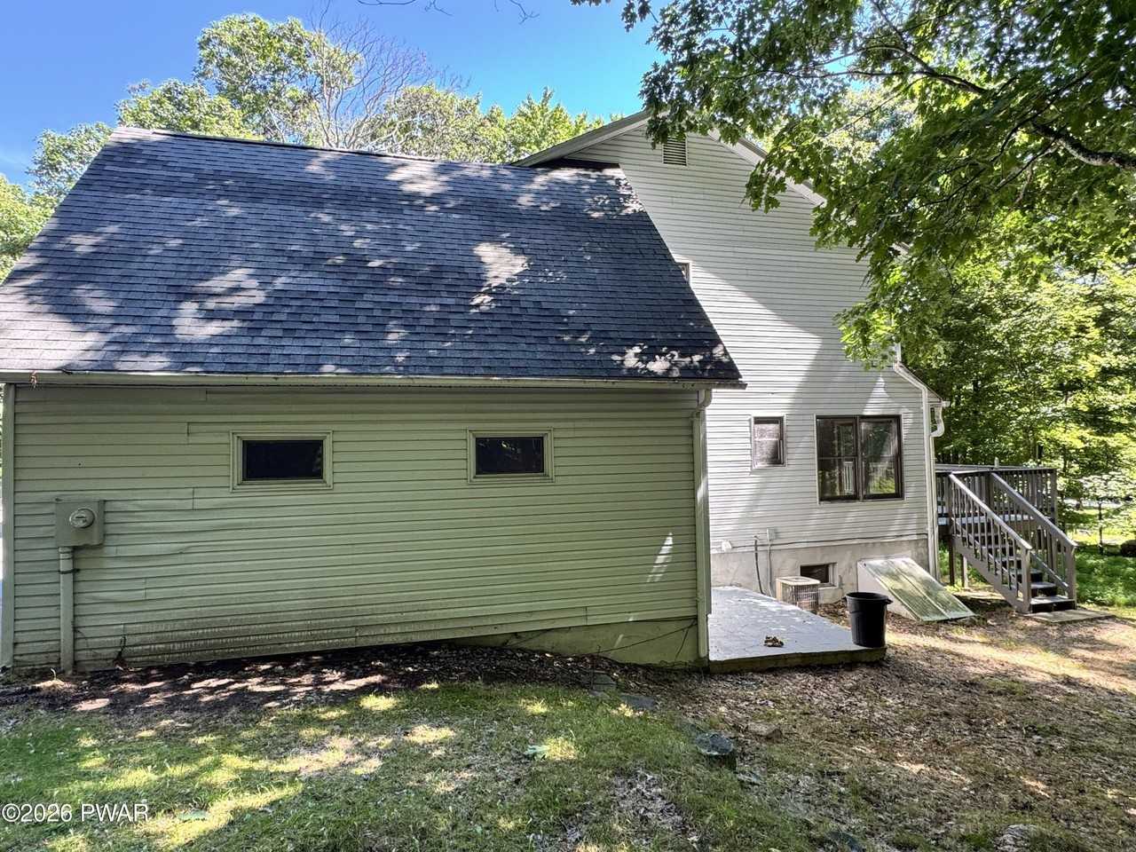 112 N Ridge Dr - Photo 4 of 41