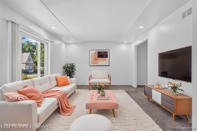 2120 Daintree Ave - Photo 3 of 25