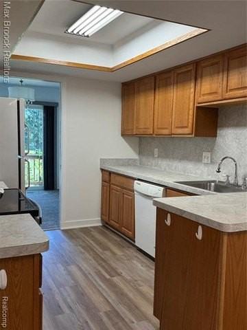 3028 Moon Lake Dr - Photo 3 of 43
