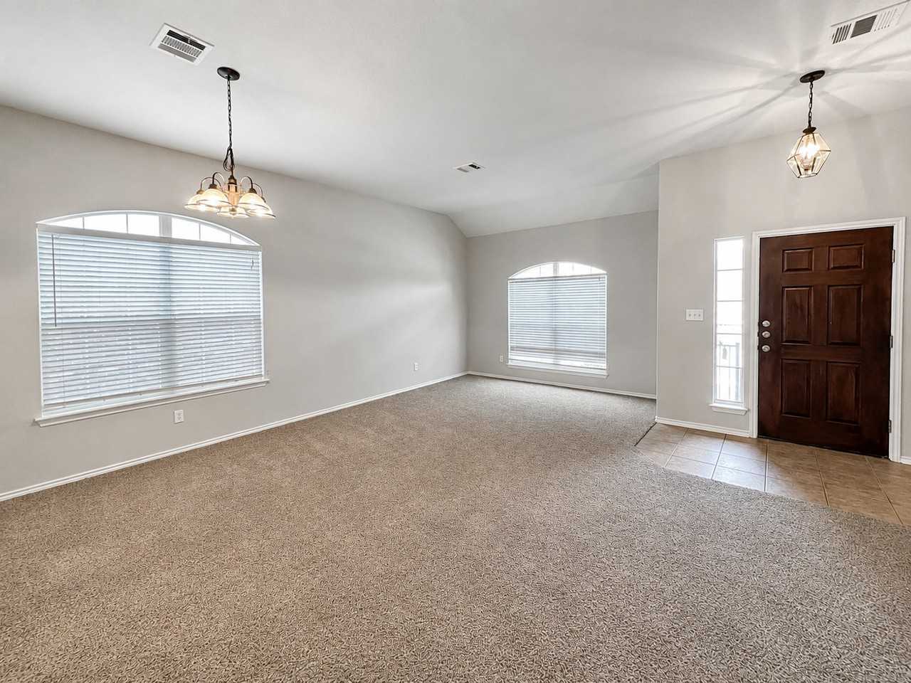 1411 Alpine Pond - Photo 4 of 20