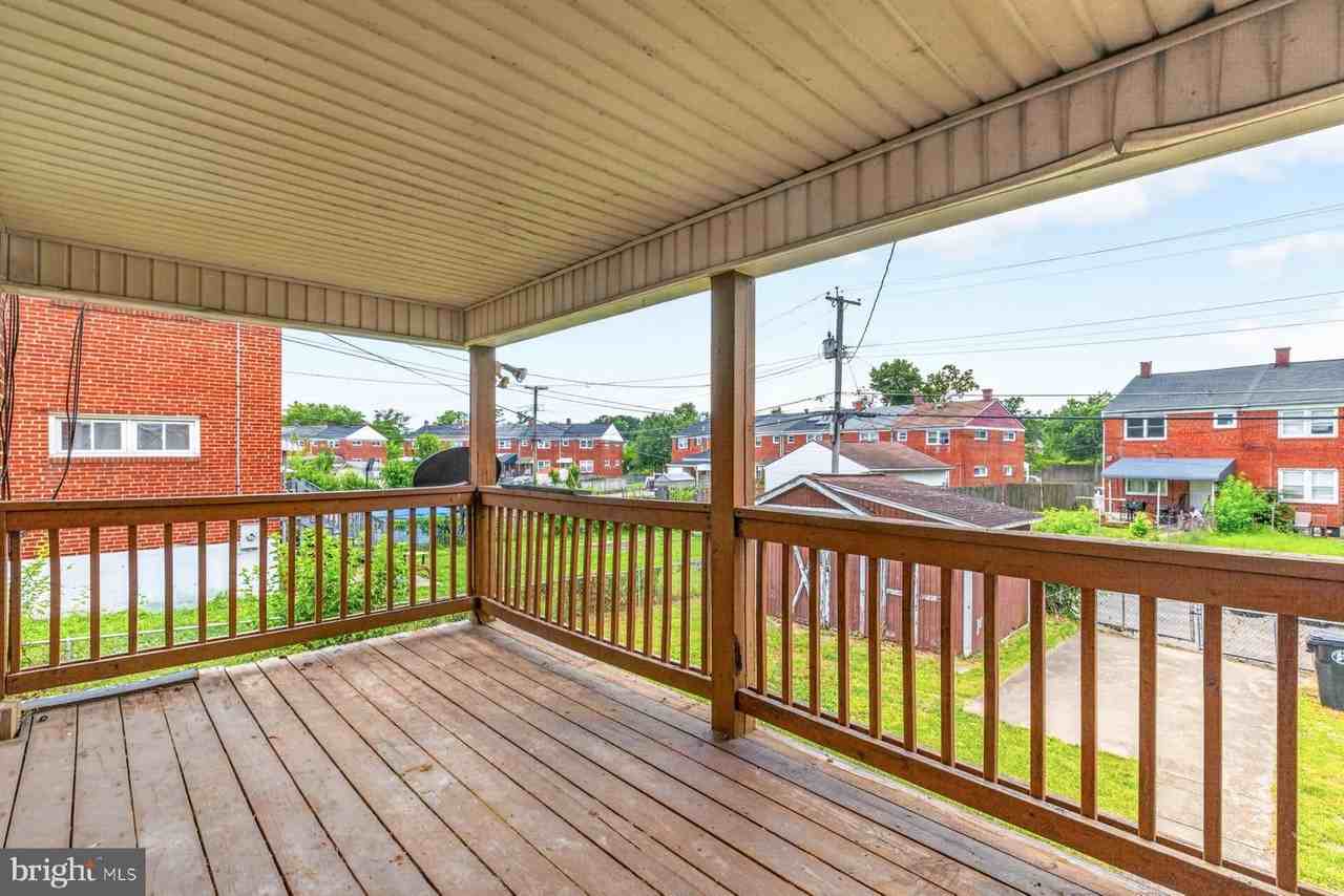 1524 Barkley Ave - Photo 7 of 34