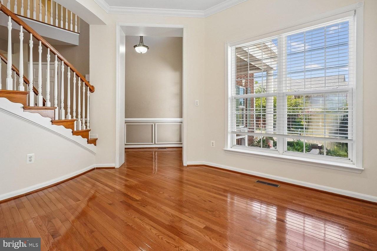 9059 Galvin Ln - Photo 7 of 50