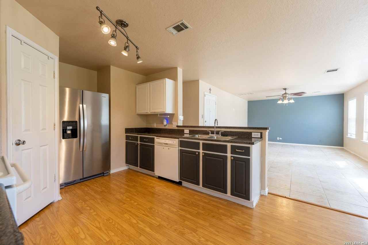 337 Longhorn Way - Photo 5 of 35