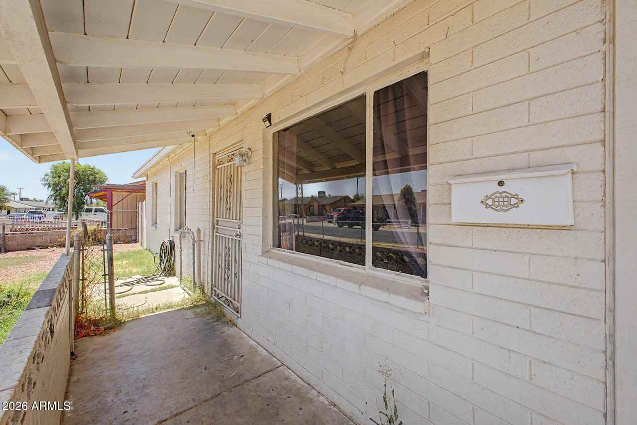 5828 N 63rd Dr - Photo 4 of 26