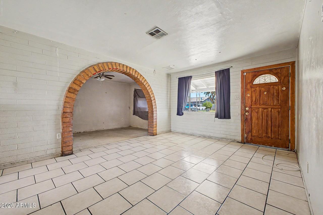 5828 N 63rd Dr - Photo 5 of 26
