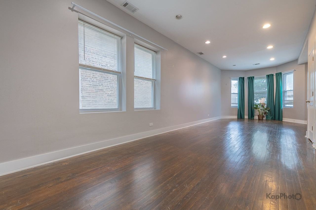 1019 N Ridgeway Ave - Photo 6 of 28