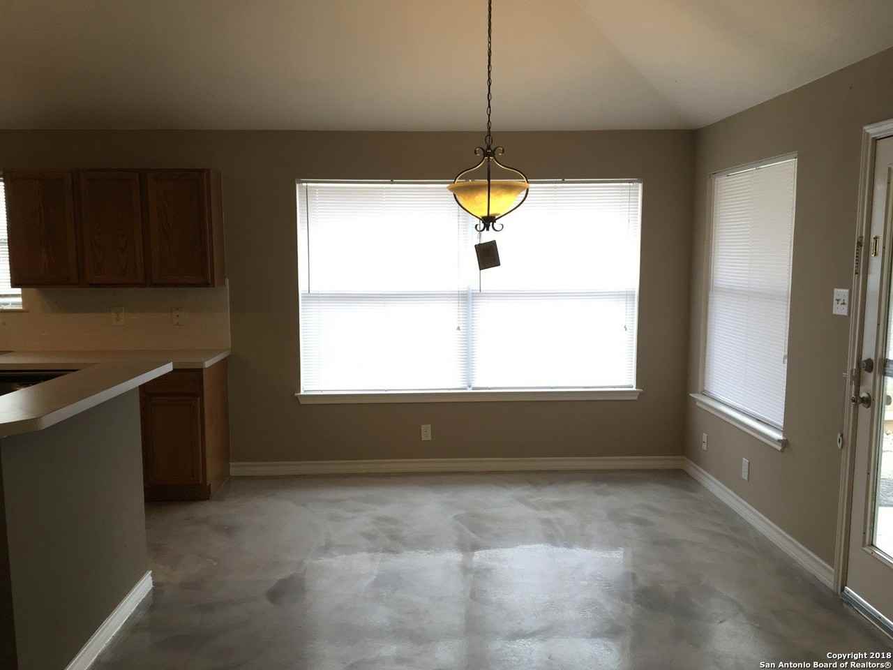 824 Cross Branch Dr - Photo 3 of 12