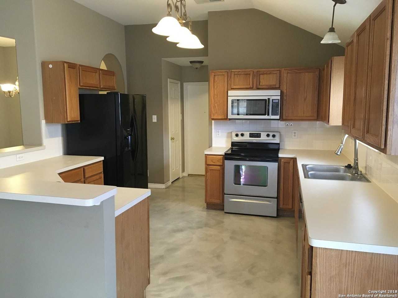824 Cross Branch Dr - Photo 4 of 12