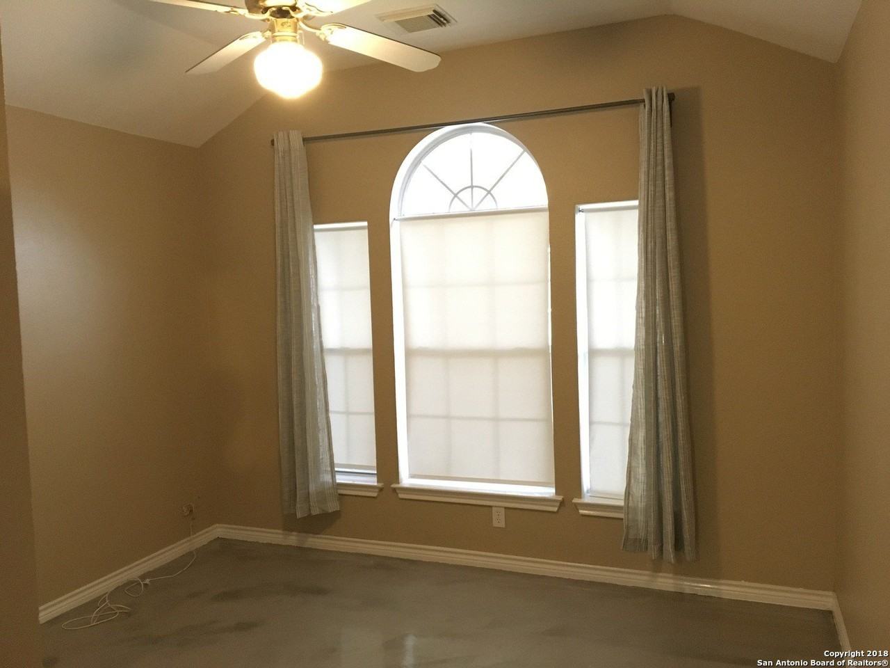 824 Cross Branch Dr - Photo 7 of 12