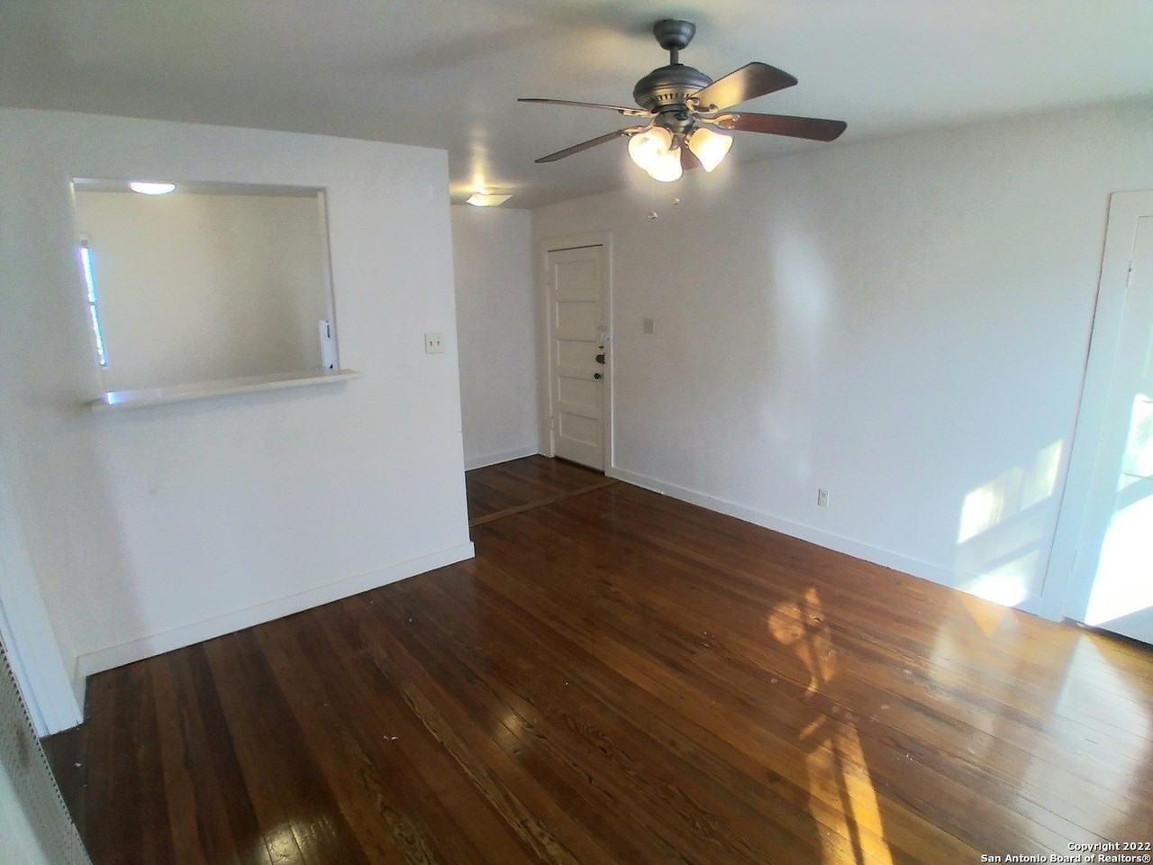 215 W Magnolia Ave #3 - Photo 3 of 22